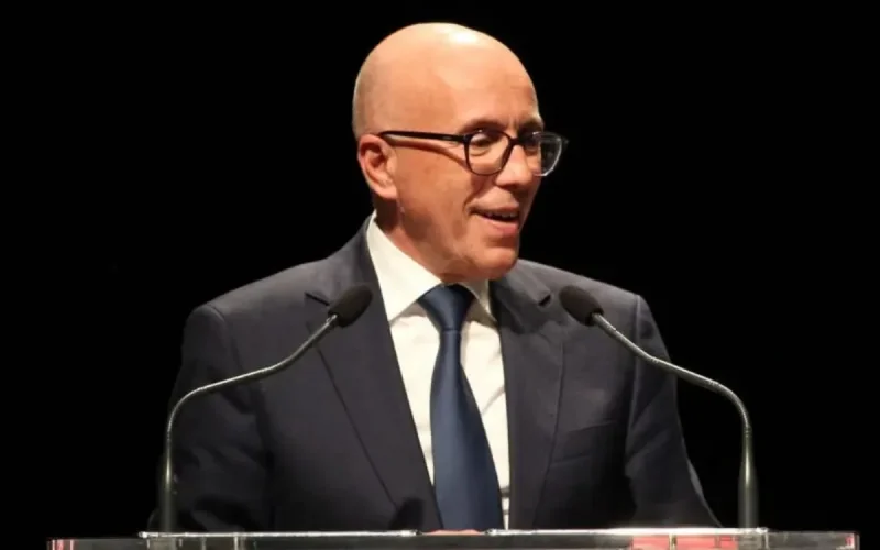 Les Républicains déposent deux propositions pour « reprendre en main » l'immigration