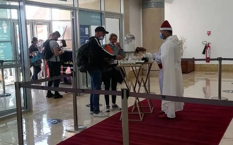 Vacances au Maroc : le gouvernement doit-il assouplir les conditions d'accès ?