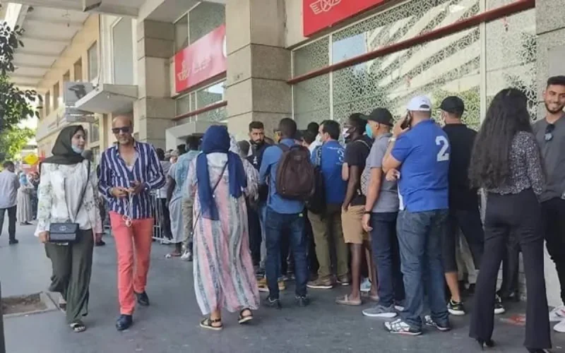 Suspension des vols avec la France : les agences de voyages débordées (Vidéo)