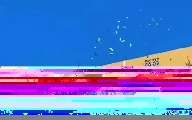 Maroc : cernés par les voisins, ils jettent des liasses de billets du toit