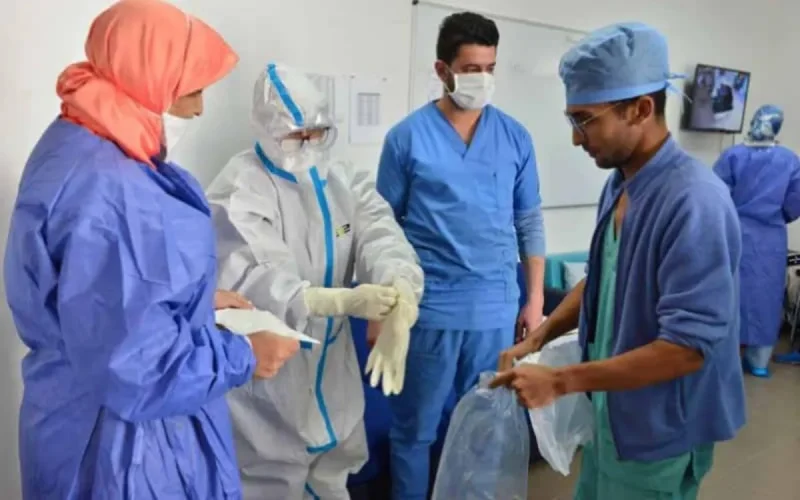 Maroc : plus de 50 % du personnel soignant infecté par Omicron
