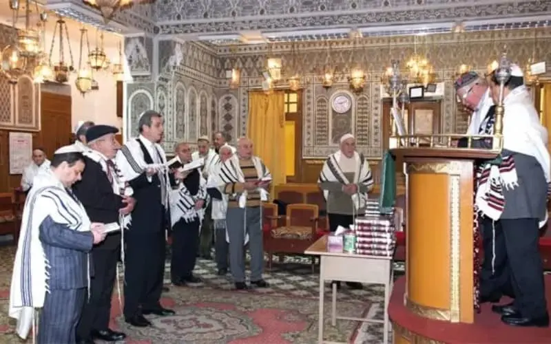 Des prières rogatoires dans les synagogues marocaines