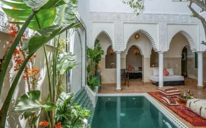 Tourisme : le Maroc vise 18 millions de visiteurs et 124 milliards de dirhams de recettes d'ici fin 2025