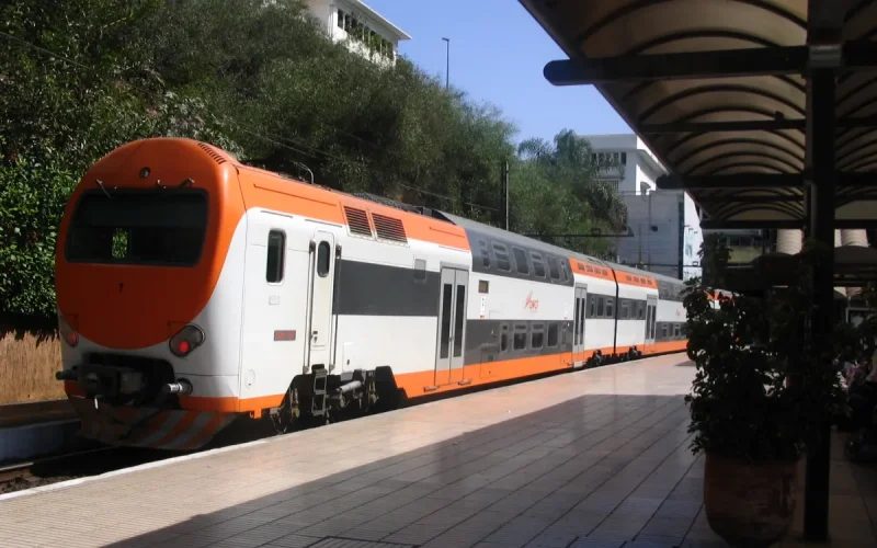 Maroc : les trains espagnols tardent, l'option coréenne ne répond pas