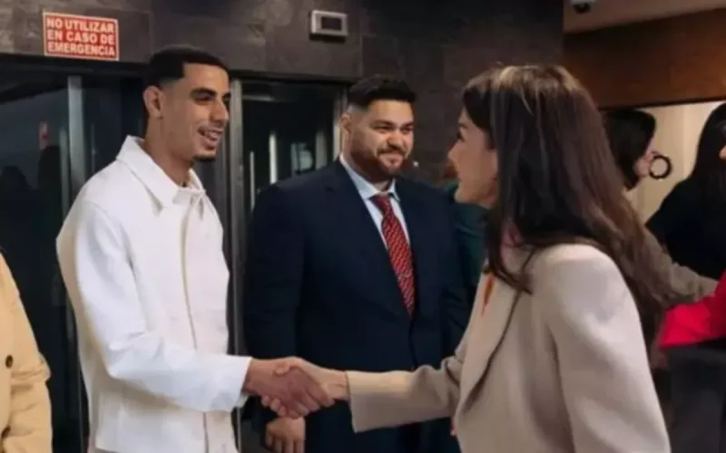 Espagne : l'incroyable destin d'un jeune Marocain passé de la patera au palais royal