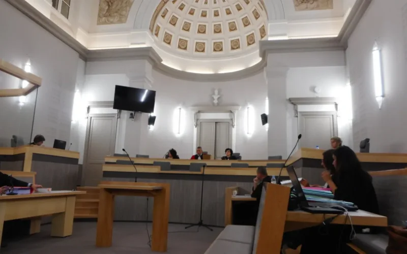 France : un Marocain condamné après avoir menacé d'enterrer sa fille dans un bois