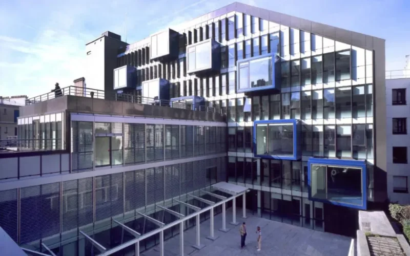 Un Marocain au cœur d'une vaste fraude fiscale à Paris