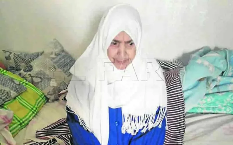 Khaddouj, 83 ans, bloquée à Sebta