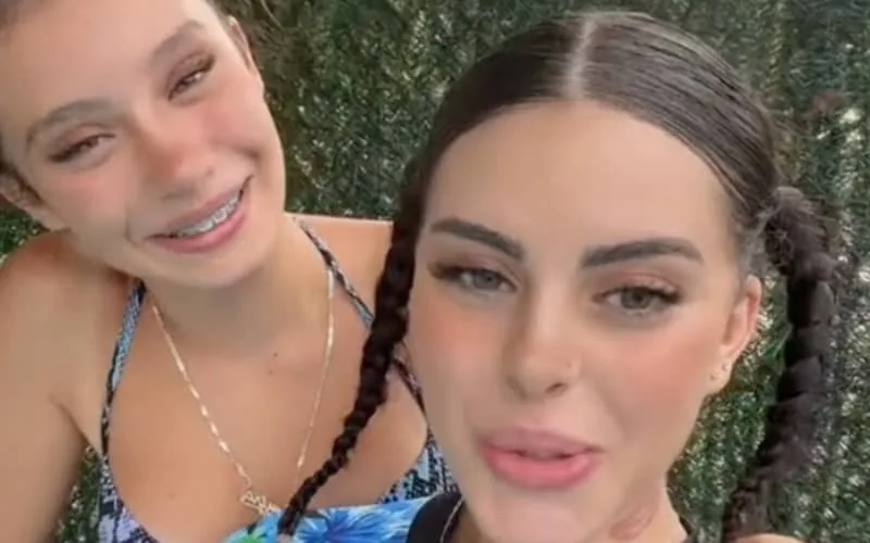 Une Marocaine, grand-tante à 25 ans, fait le buzz