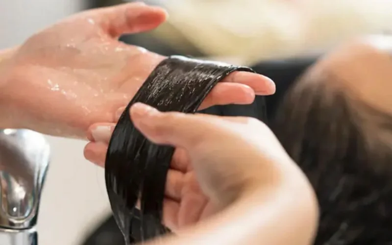 Maroc : une femme en soins intensifs après un traitement capillaire