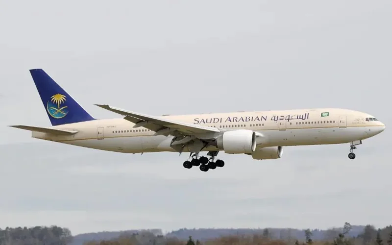 Un avion atterrit d'urgence à Alger après le malaise d'une Marocaine