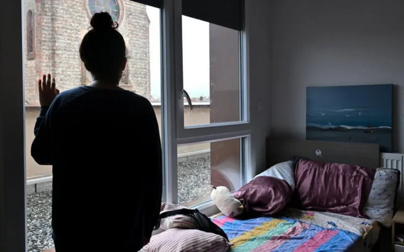 La vie quotidienne d'une Marocaine bouleversée par une allergie rare à l'eau