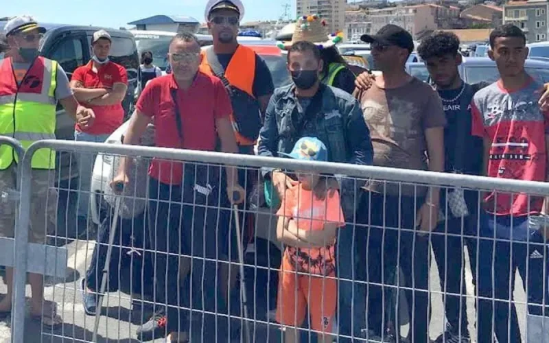 Bloqués à Sète, des MRE attendent vainement un bateau