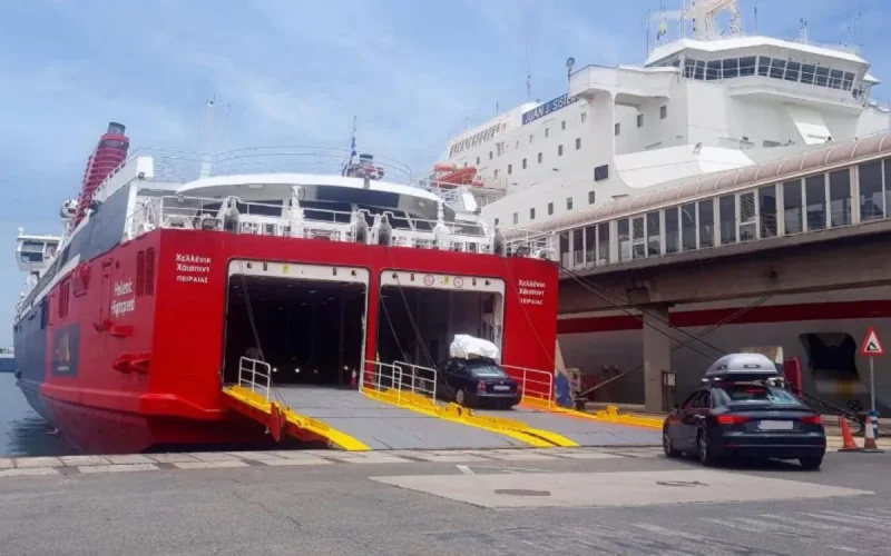 Cherté des billets d'avions et de bateaux : l'Opération Marhaba compromise cette année ?