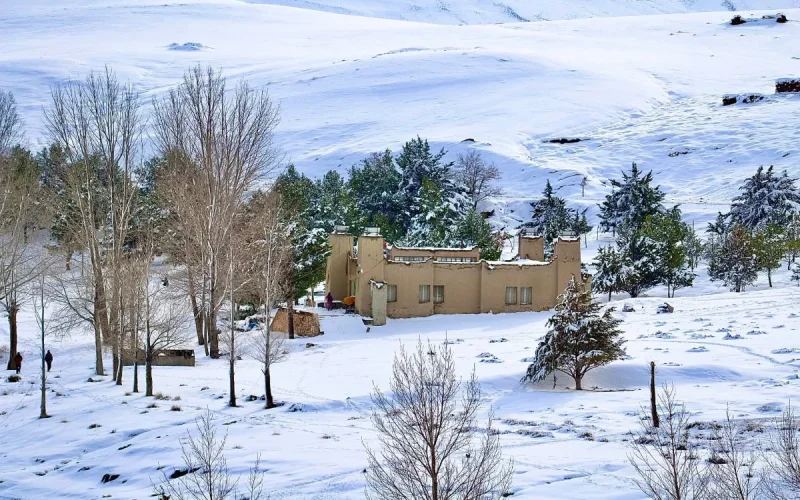 Alerte météo : orages, neige et vents forts attendus ce dimanche et lundi