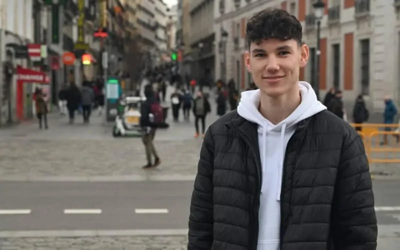 Samir, de migrant à influenceur sur les réseaux sociaux 