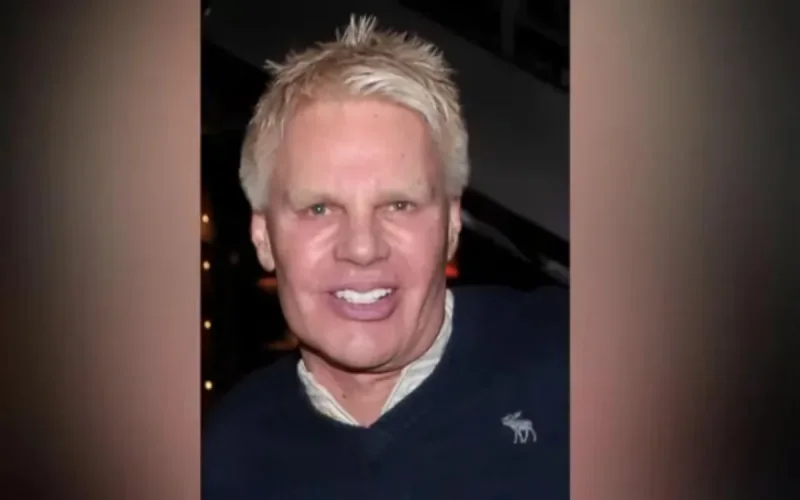 Accusé d'abus sexuels sur des mannequins au Maroc, Mike Jeffries arrêté à New York 