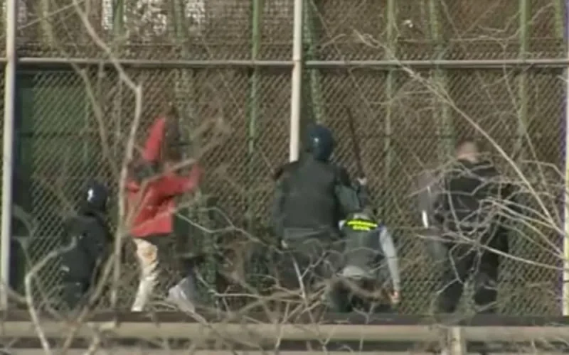 Assauts de Melilla : le PP et Vox interpellent le gouvernement 