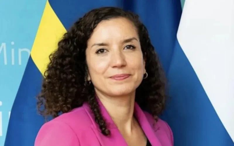 Aux Pays-Bas, une ministre d'origine marocaine démissionne après des propos racistes