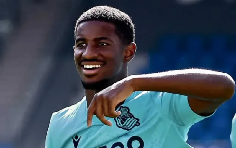 Mohamed Ali-Cho n'ecarte pas la possibilité de jouer avec le Maroc