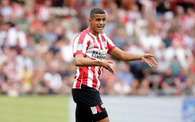PSV : Mohamed Ihattaren poussé vers la sortie