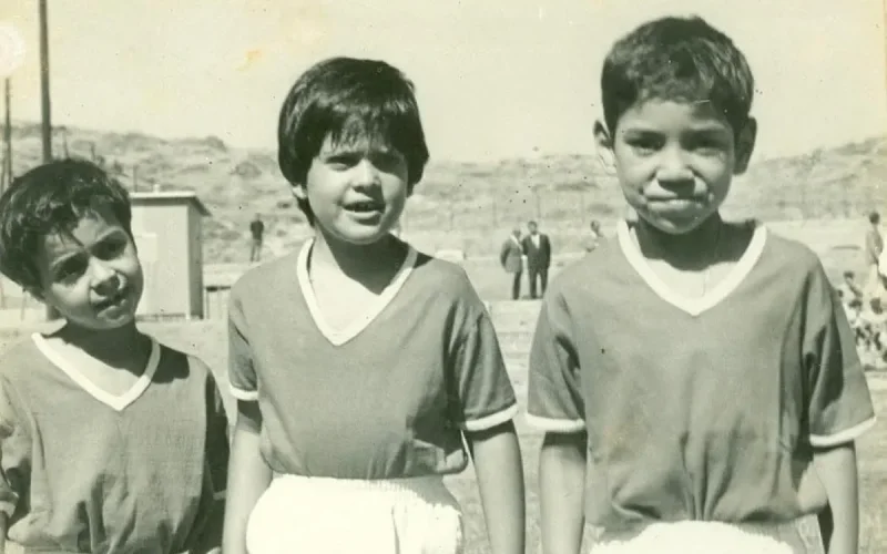 Le prince Moulay Hicham partage une photo rare du Roi Mohammed VI