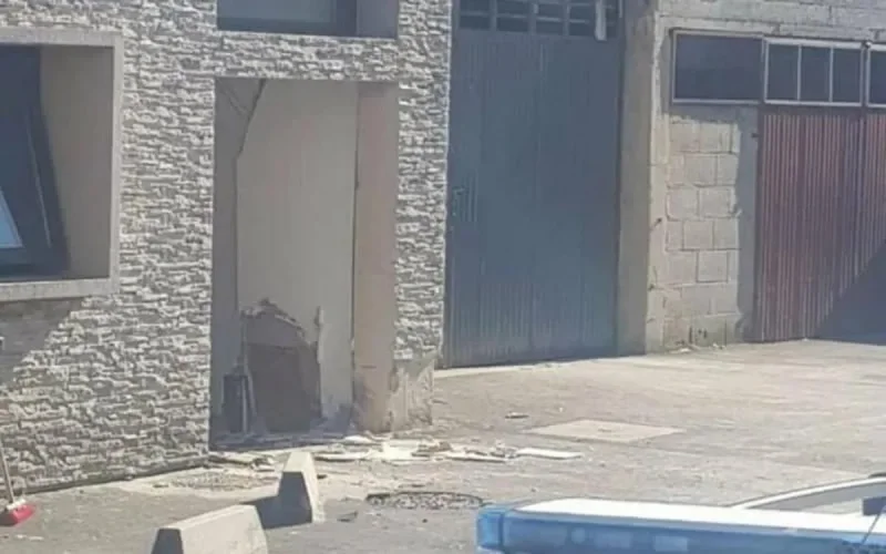 Un homme fonce sur la mosquée Al Badr de Meaux