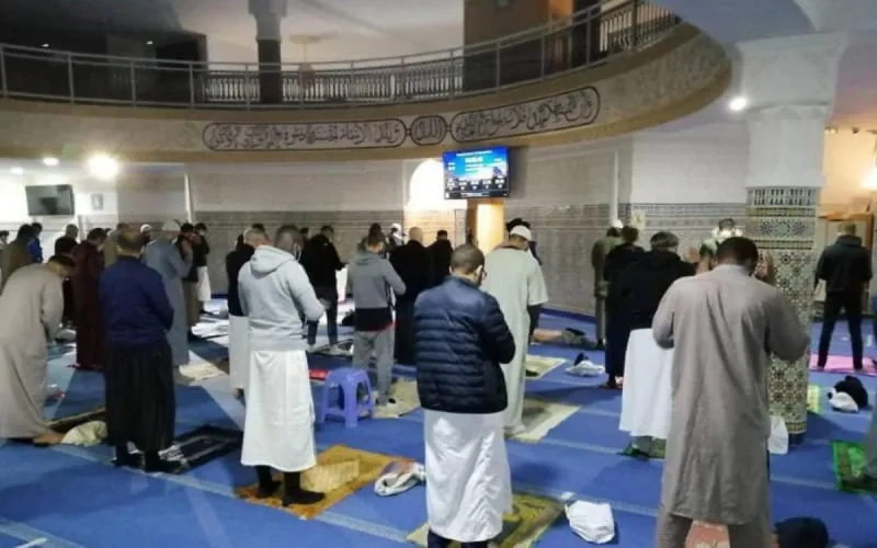 Limogé, l'imam de Gennevilliers porte plainte contre Gérald Darmanin