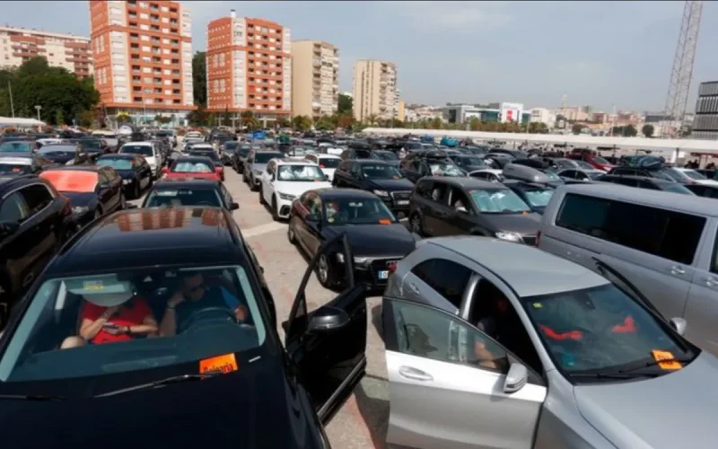 Algésiras met les camions à l'arrêt pour faire passer les MRE