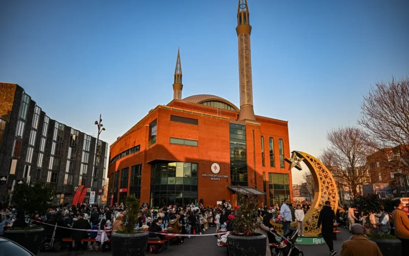 Scandale aux Pays-Bas : dix villes condamnées pour avoir espionné leurs citoyens musulmans