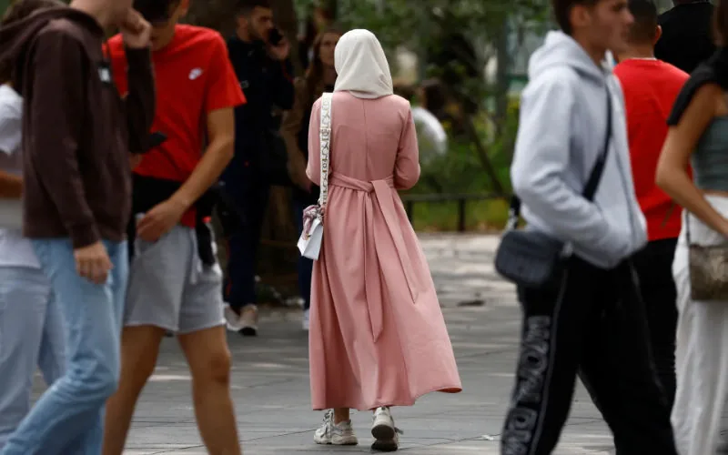 « On étouffe en France » : les talents musulmans contraints de s'exiler 