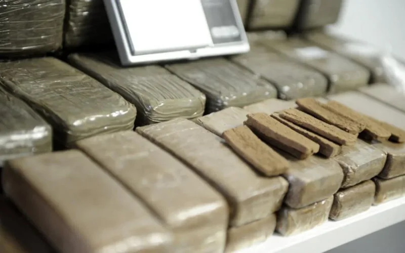 Arrêté avec 290 kg de drogue alors qu'il allait quitter le Maroc