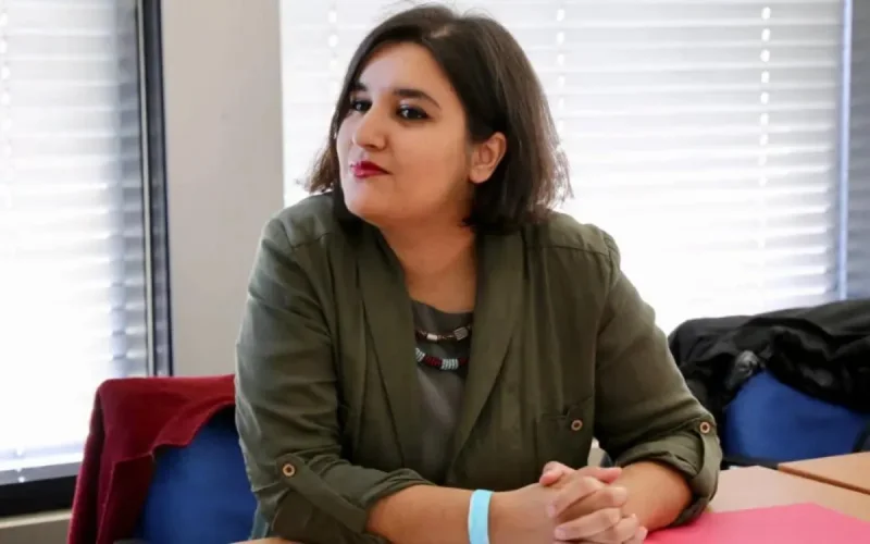 La France, « Pays de racistes dégénérés » : Nassira El Moaddem menacée