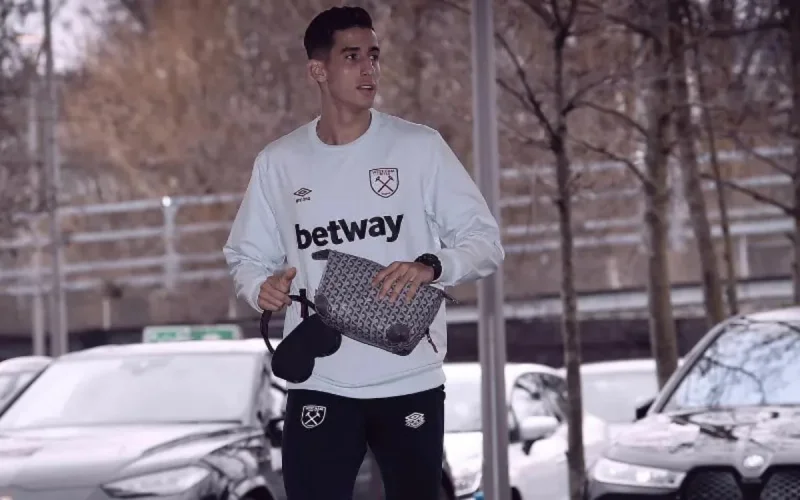 Nouveau club en vue pour Nayef Aguerd