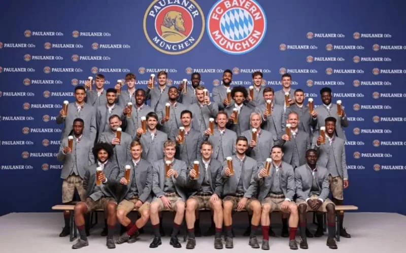 Bayern Munich : Noussair Mazraoui dit non à la bière