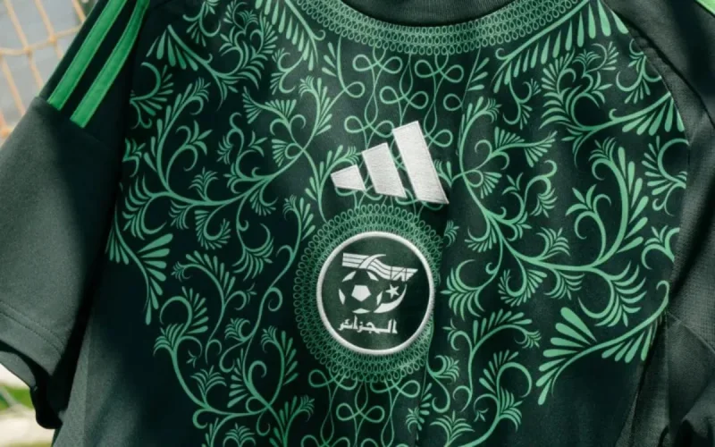 Le maillot d'Algérie contraint d'abandonner le zellige marocain
