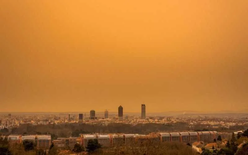 Un nuage de sable du Sahara touche la France 
