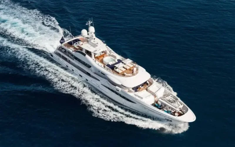 Deux superyachts de Roman Abramovich vont-ils se réfugier au Maroc ?