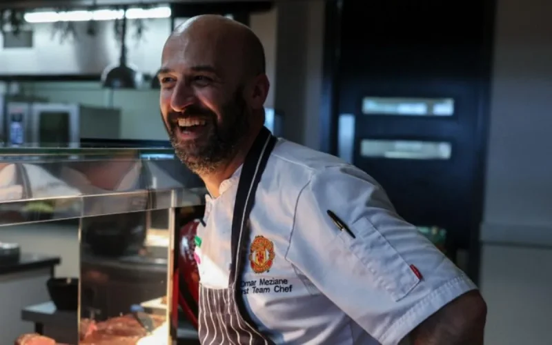 Omar Meziane, le chef marocain qui révolutionne la cuisine sportive en Angleterre