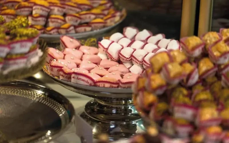 Paris : dépaysantes et moins sucrées, les pâtisseries marocaines sont très appréciées