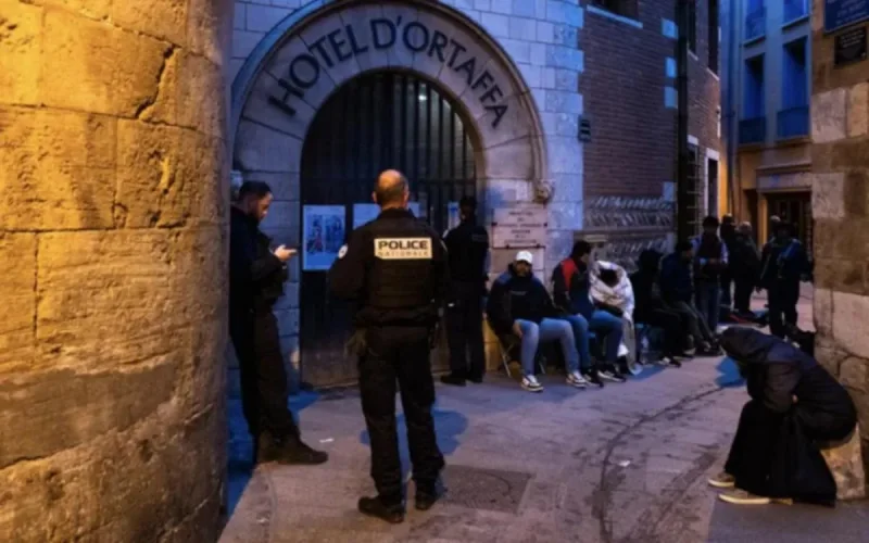 Pyrénées-Orientales : la galère administrative sans fin pour un titre de séjour