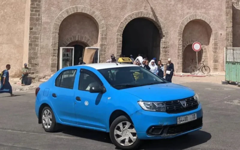 Taxi à Essaouira : Un dirham de trop, un client porte plainte