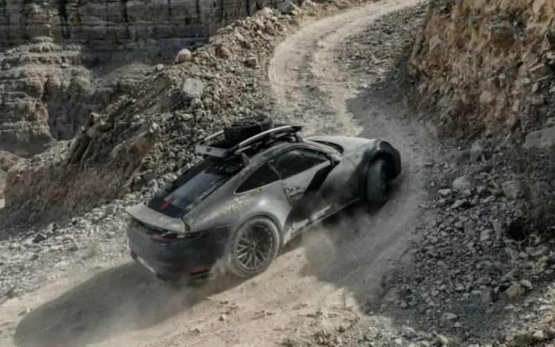 La nouvelle Porsche 911 Dakar testée au Maroc