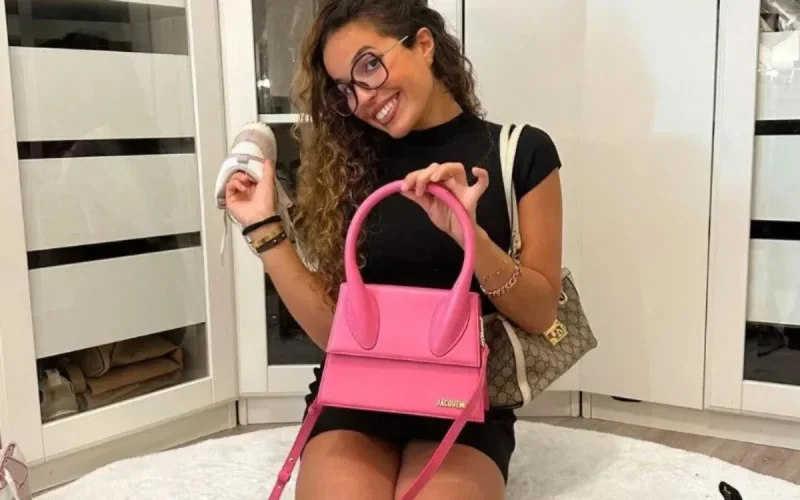 Poupette Kenza, première victime de harcèlement religieux en France