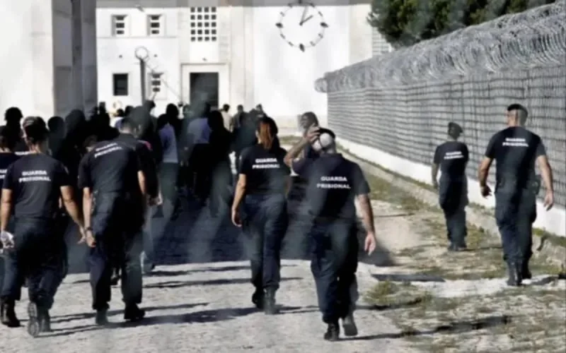 Les marocains sans papiers risquent la prison au Portugal
