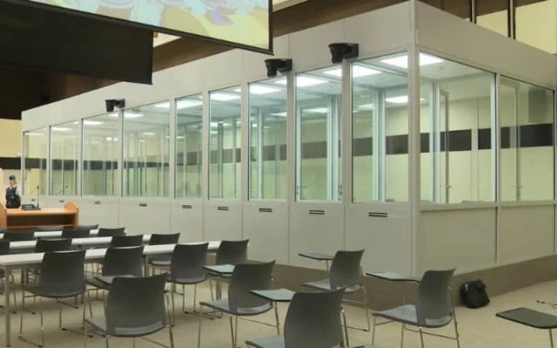 Procès des attentats de Bruxelles : la défense obtient le démontage des box