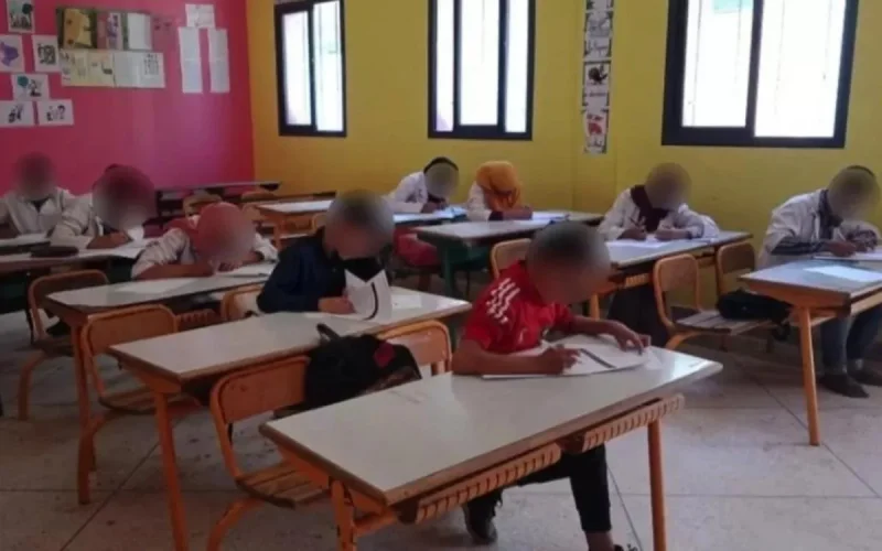 Une enseignante marocaine pleure la mort de ses 32 élèves 