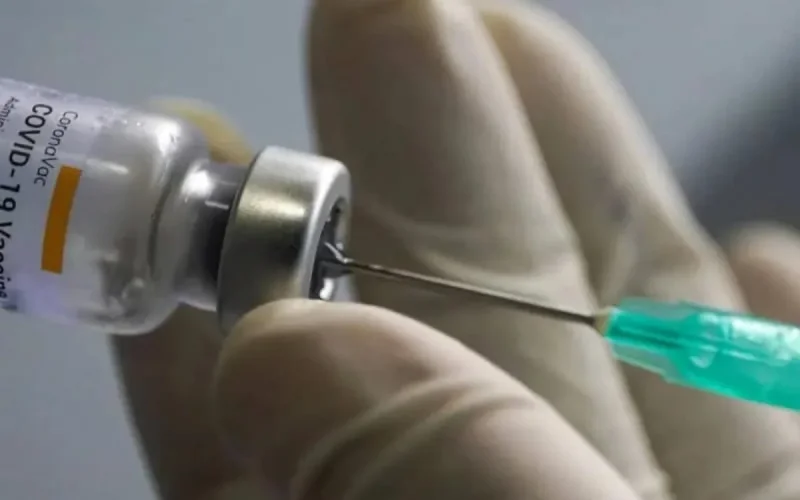 La Chine livre 500 000 vaccins Sinopharm au Maroc