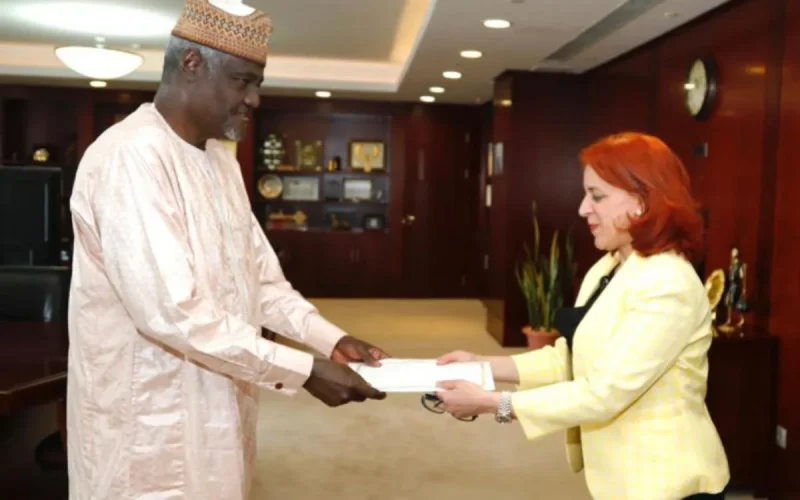 L'Algérie critique l'UA à cause de la diplomate marocaine, représentante permanente de l‘UMA