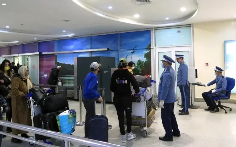 Maroc : des hauts responsables interdits de quitter le territoire